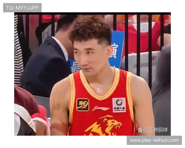 胡金秋孙铭徽各得14分，浙江方兴渡轻取四川